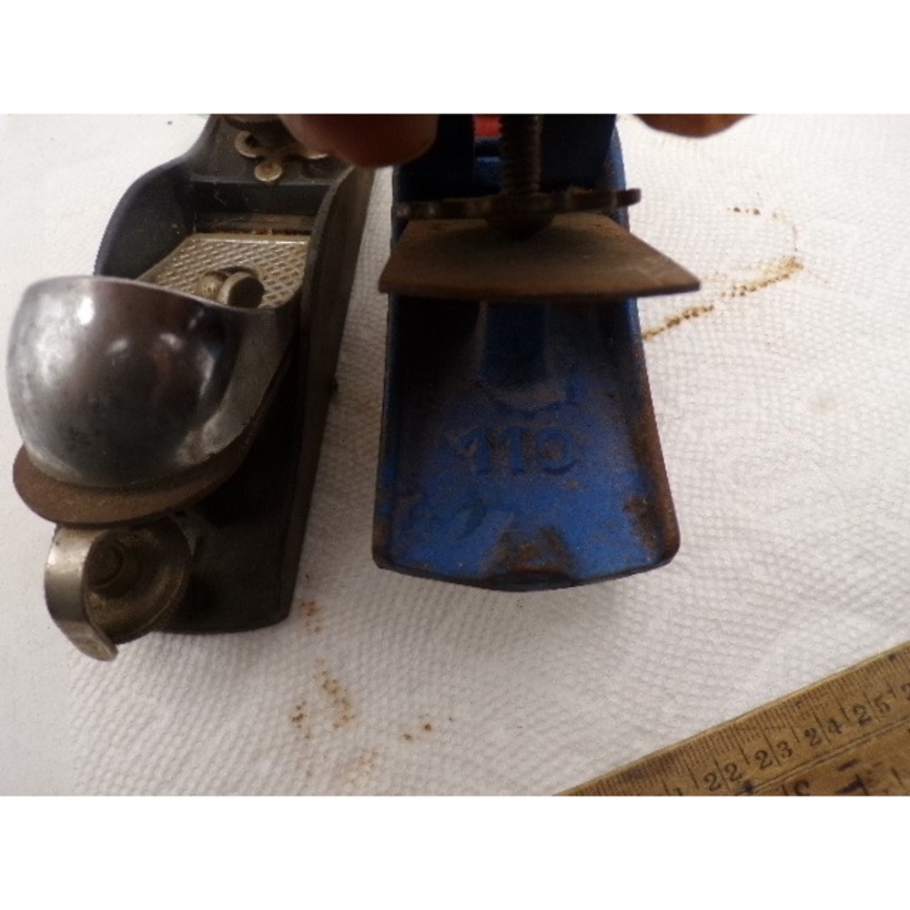 Vintage Stanley No 110 Block Plane Blue Red Knob‎ & Adjustable Block Plane Lot 2 - Picture 4 of 5